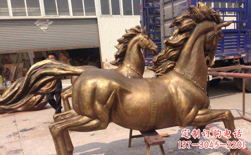 菏泽奔马广场铜雕