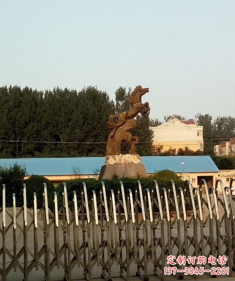 菏泽奔马企业景观铜雕