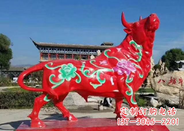 菏泽玻璃钢彩绘八方红牛雕塑