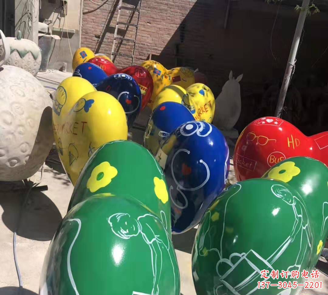 菏泽玻璃钢彩绘气球雕塑