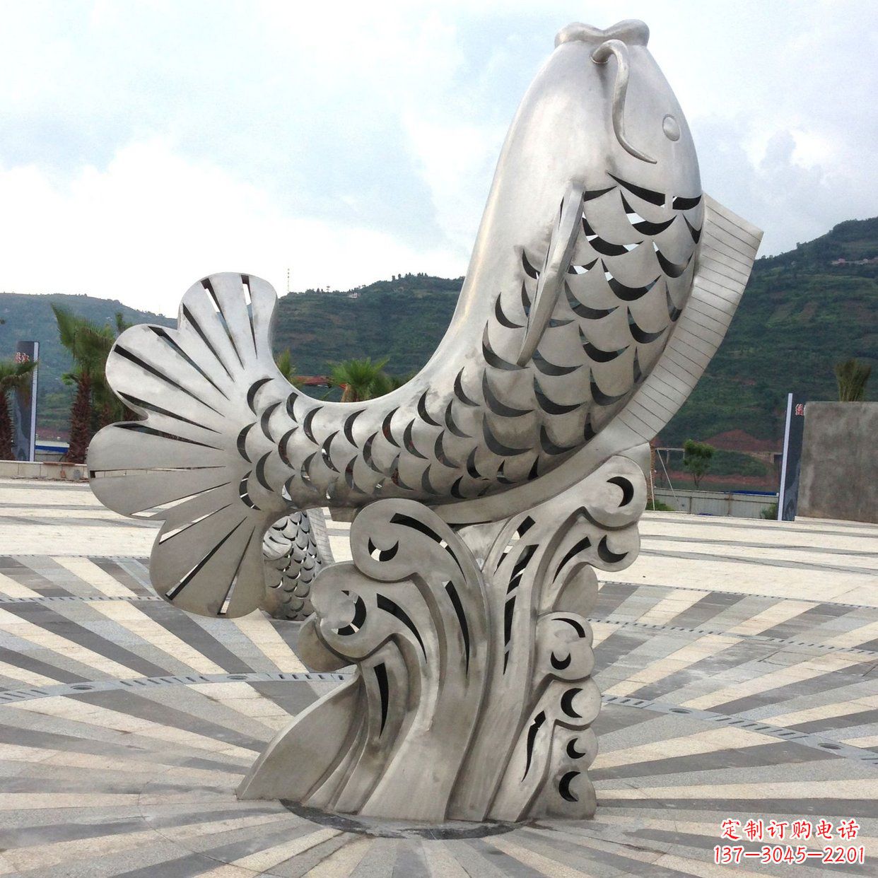 菏泽不锈钢“鱼”园林水景喷泉动物景观雕塑