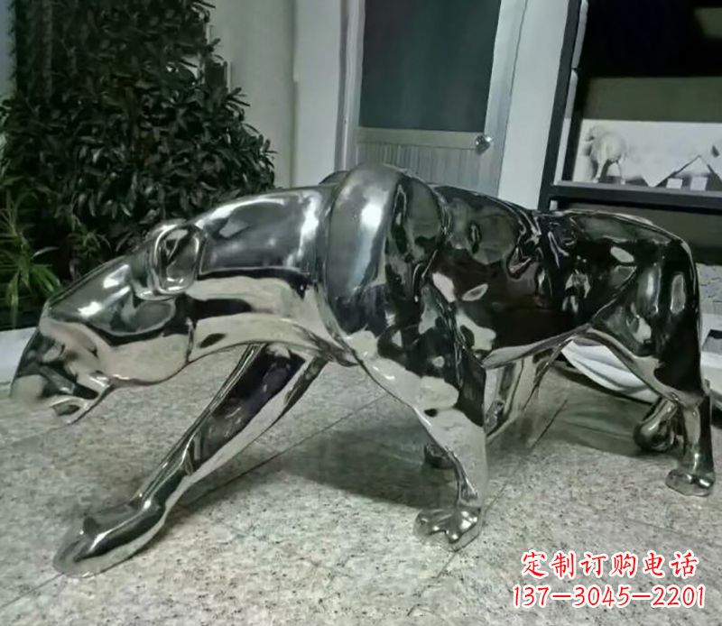 菏泽不锈钢豹子雕塑