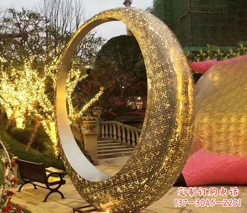 菏泽不锈钢发光月亮雕塑艺术与科技的结合