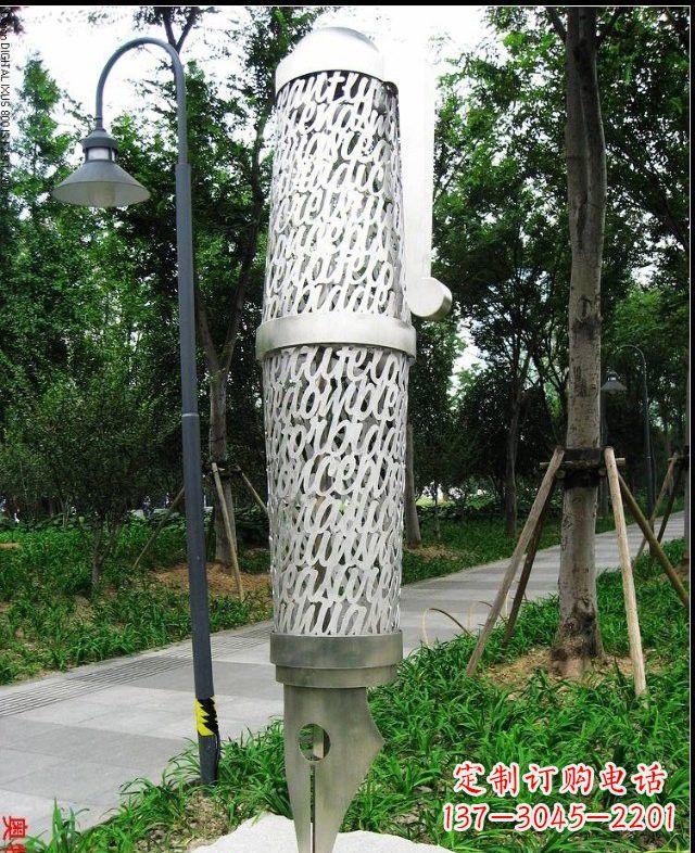 菏泽不锈钢钢笔雕塑艺术与科技的完美结合