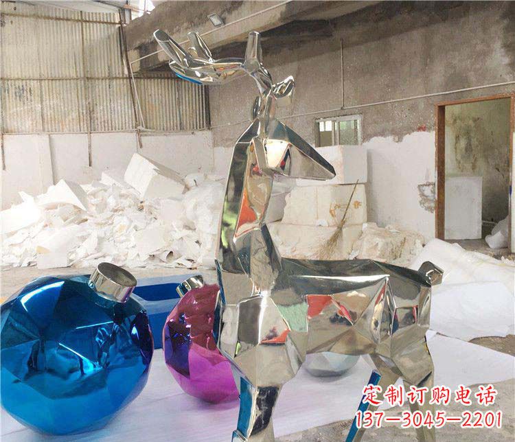 菏泽不锈钢梅花鹿雕塑
