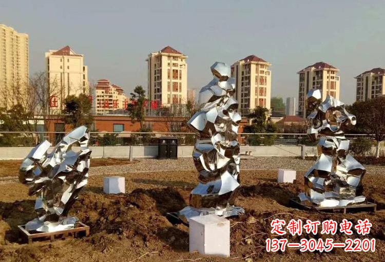 菏泽不锈钢抽象镜面太湖石雕塑