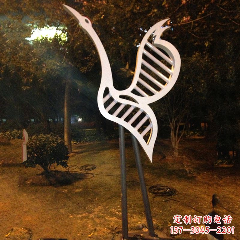 菏泽不锈钢抽象仙鹤灯光雕塑