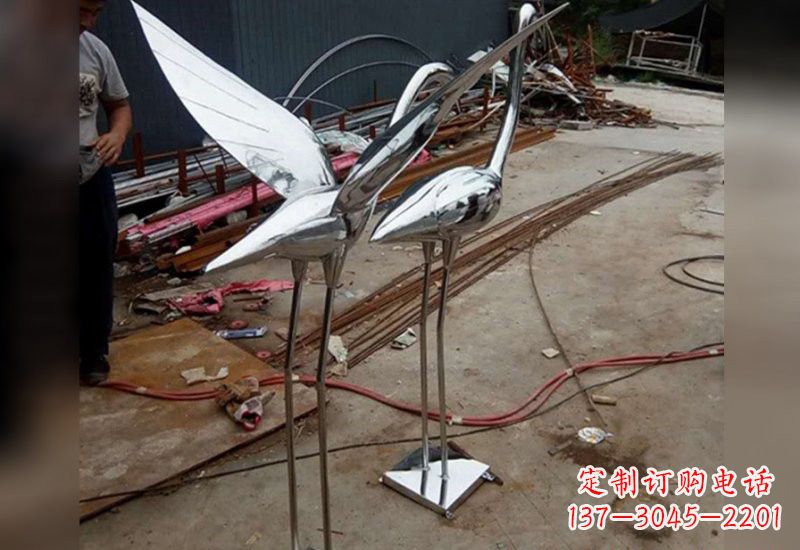 菏泽不锈钢抽象仙鹤雕塑2