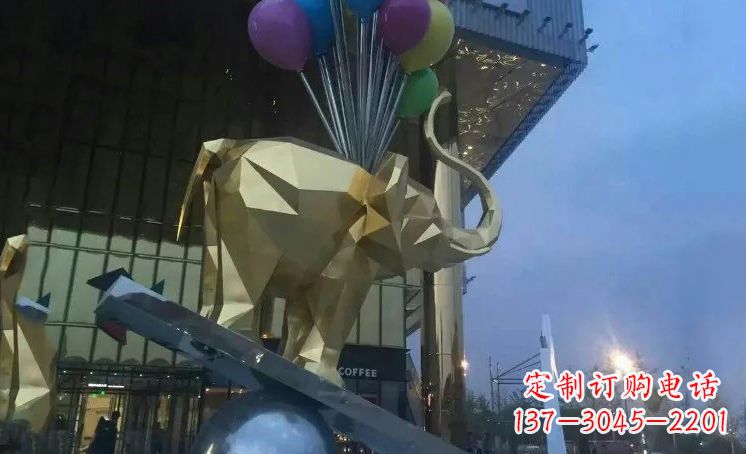 菏泽不锈钢大象踩高跷城市景观雕塑