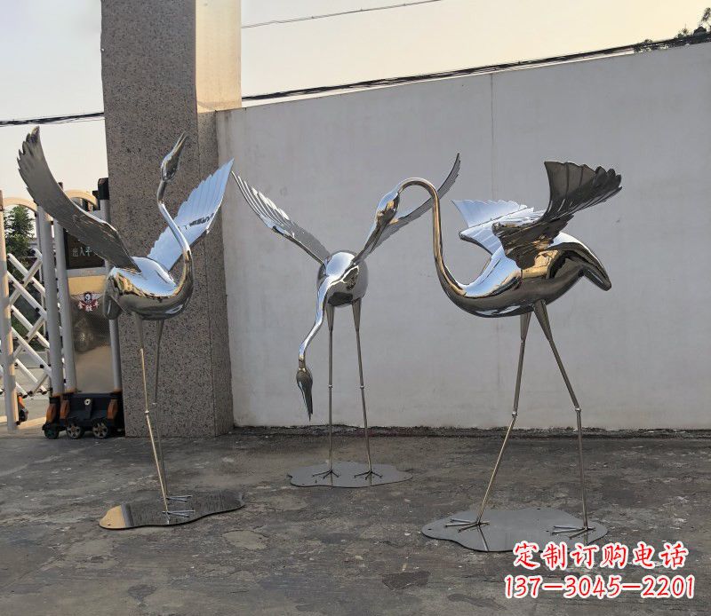 菏泽不锈钢锻造的丹顶鹤雕塑