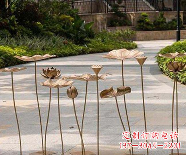 菏泽不锈钢锻造荷花装饰雕塑——精美绝伦