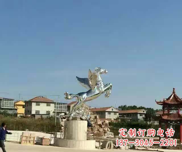 菏泽不锈钢飞马雕塑象征勇气与美丽
