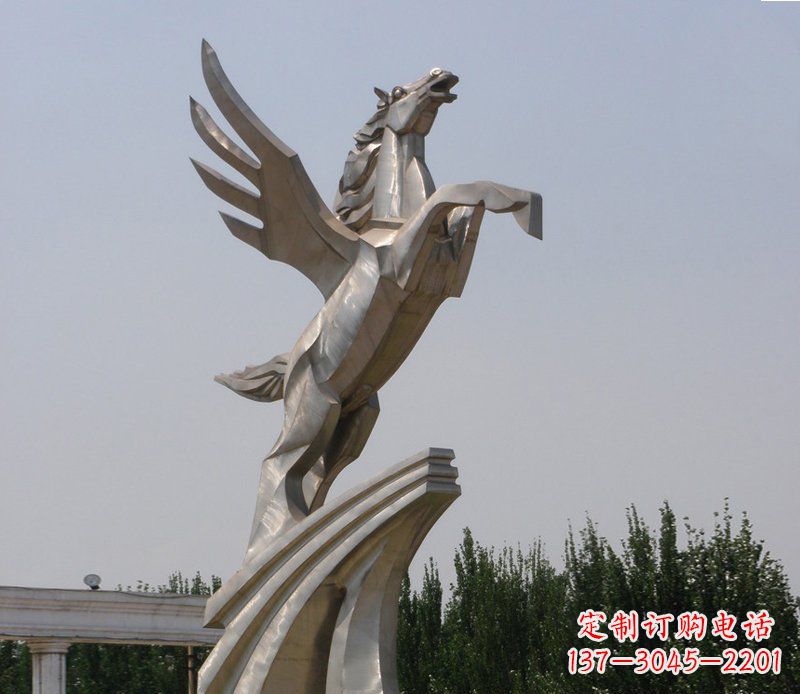 菏泽不锈钢飞马精美雕塑点缀公园