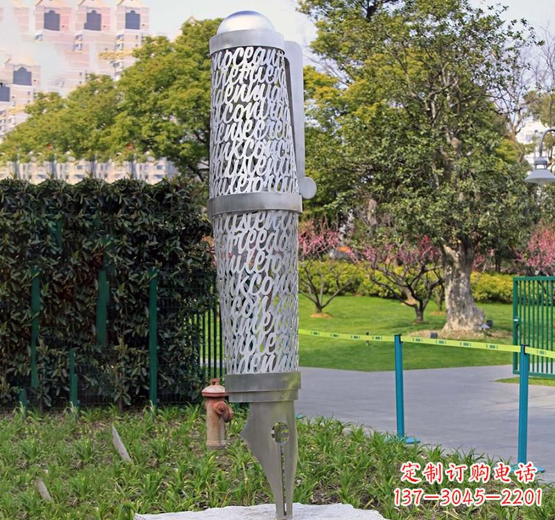 菏泽精致不锈钢钢笔雕塑