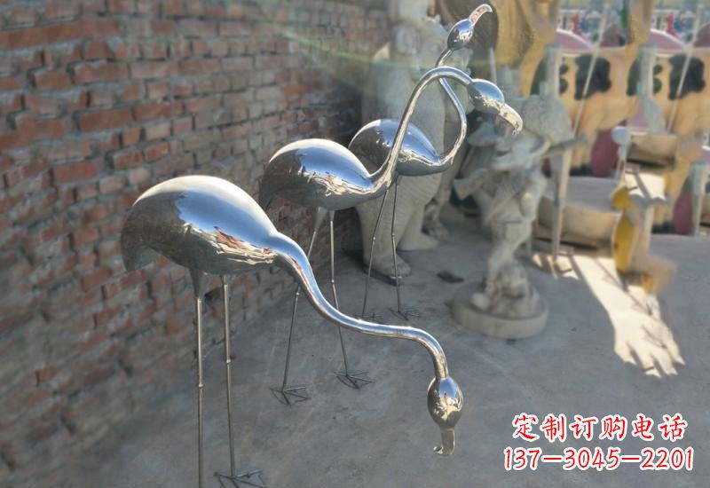菏泽不锈钢公园抽象火烈鸟雕塑