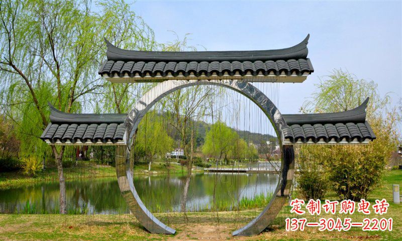 菏泽不锈钢公园月亮门雕塑传承中华文化