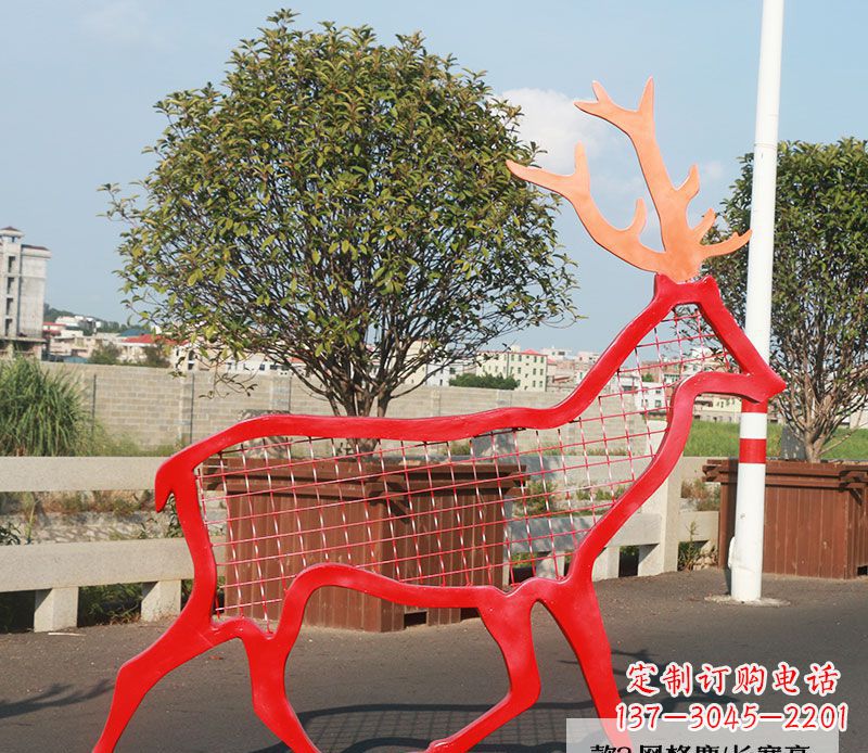 菏泽不锈钢动物雕塑——鹿