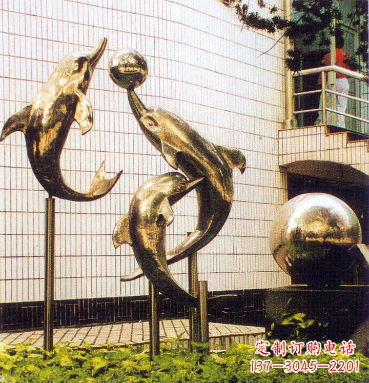 菏泽海豚跃动的校园雕塑