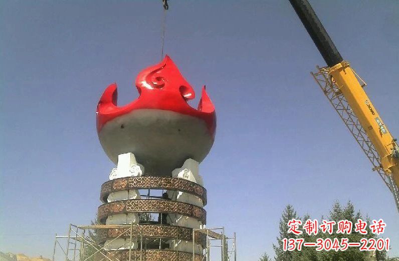 菏泽不锈钢火炬雕塑象征着永恒的精神