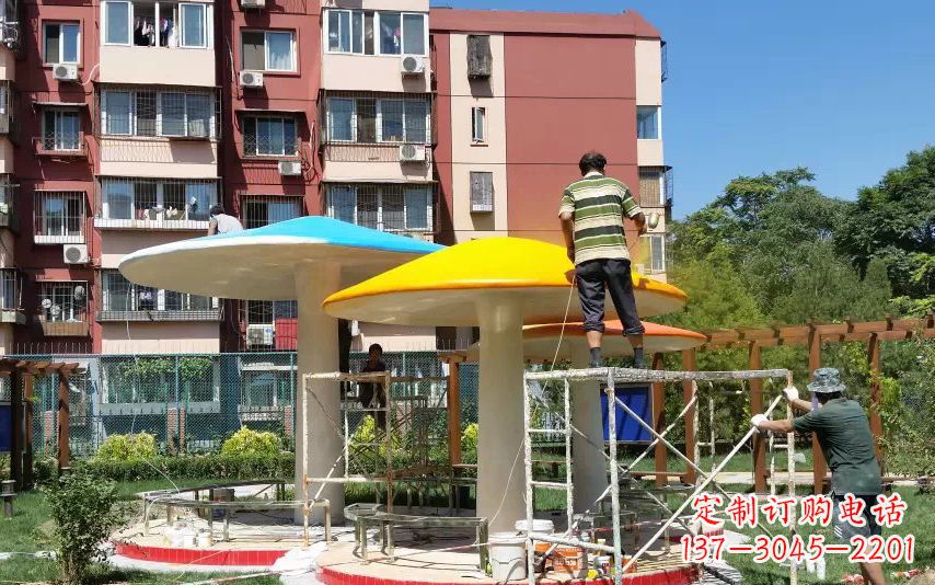 菏泽不锈钢蘑菇凉亭雕塑