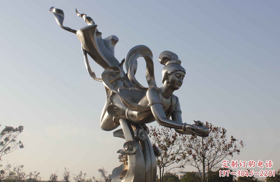 菏泽蟠桃祈福精美不锈钢雕塑