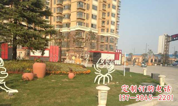 菏泽不锈钢螃蟹雕塑精致美观的艺术之作