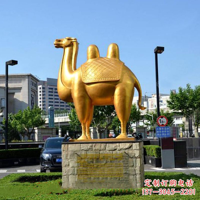 菏泽不锈钢骆驼雕塑点缀城市绿化