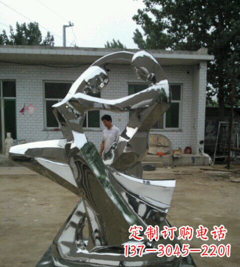 菏泽浪漫的不锈钢情侣雕塑