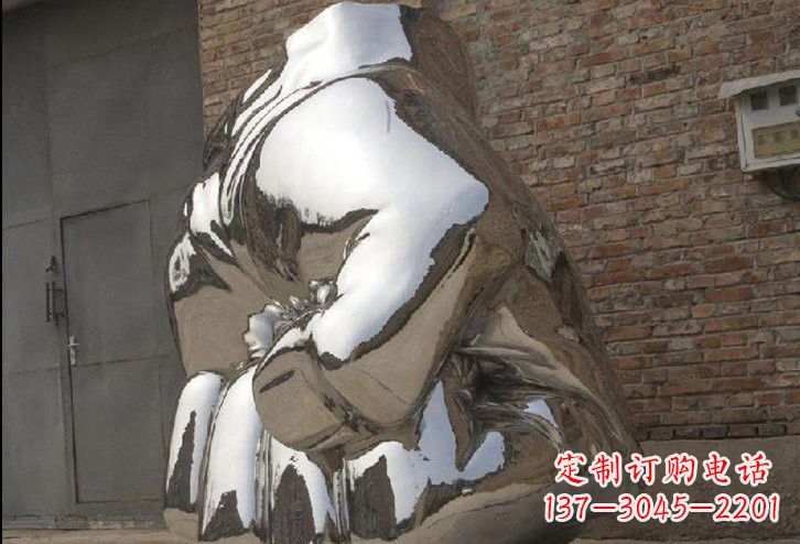 菏泽不锈钢拳头雕塑给人以力量的象征