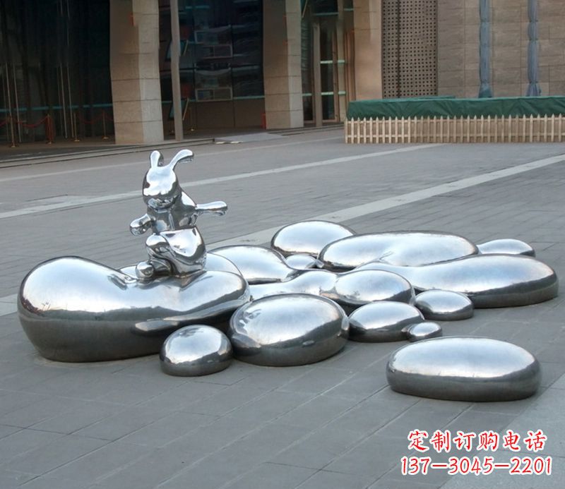 菏泽不锈钢兔子雕塑饱含艺术美感的艺术品