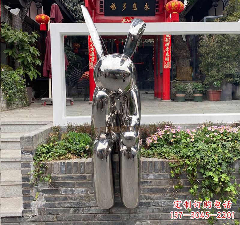菏泽不锈钢兔子雕塑精美的艺术作品