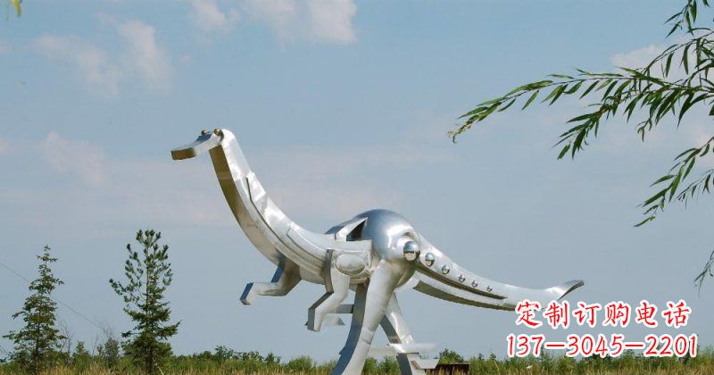 菏泽不锈钢鸭嘴龙雕塑传递自然之美