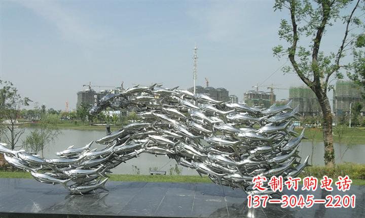 菏泽精美动物雕塑点缀不锈钢鱼群公园