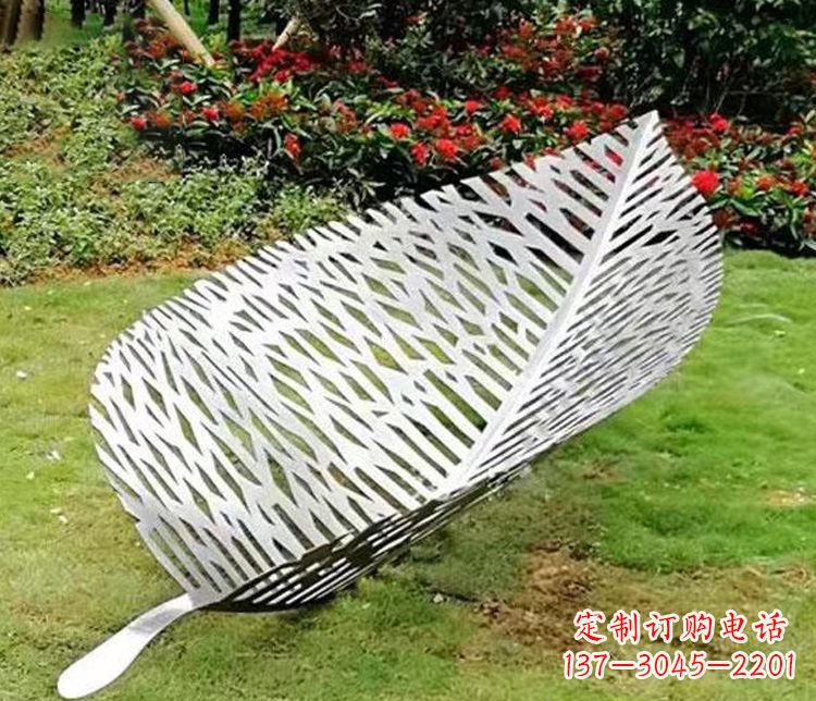 菏泽不锈钢园林镂空树叶雕塑精美而抽象