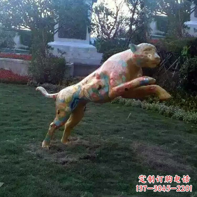 菏泽豹子玻璃钢雕塑——精美动物摆件