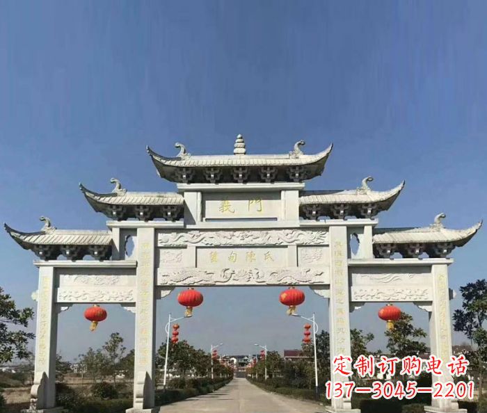 菏泽传承百年，村口牌楼雕塑的历史