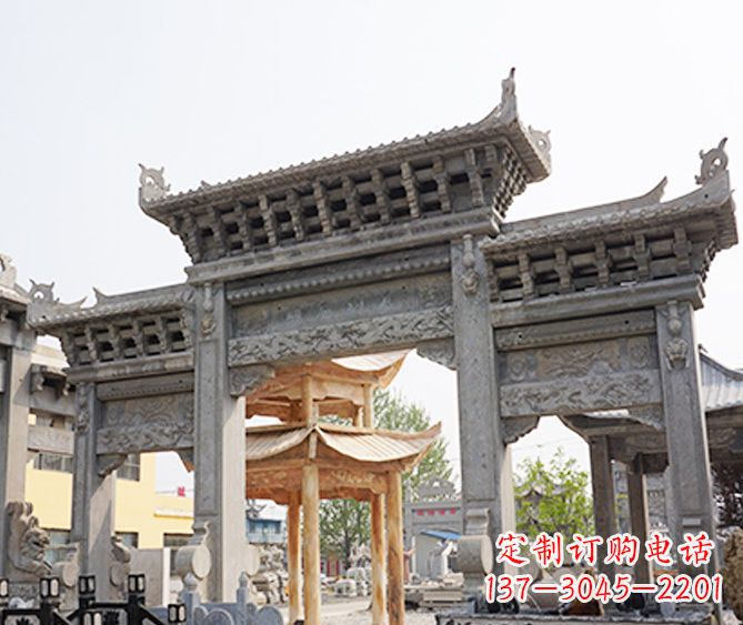 菏泽村庄大理石三门牌坊石雕