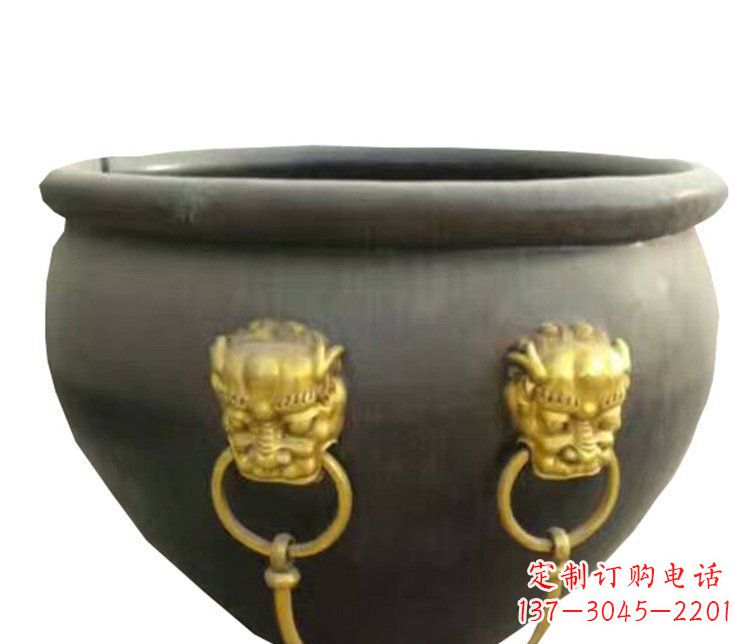 菏泽传统工艺鎏金狮子头水缸铜雕塑