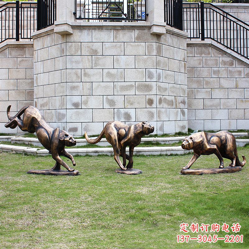 菏泽仿铜金豹抽象玻璃钢雕塑