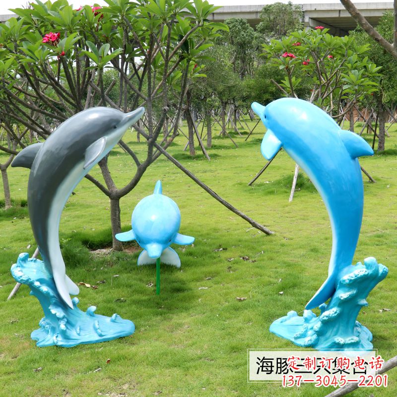 菏泽精致仿真玻璃钢海豚雕塑