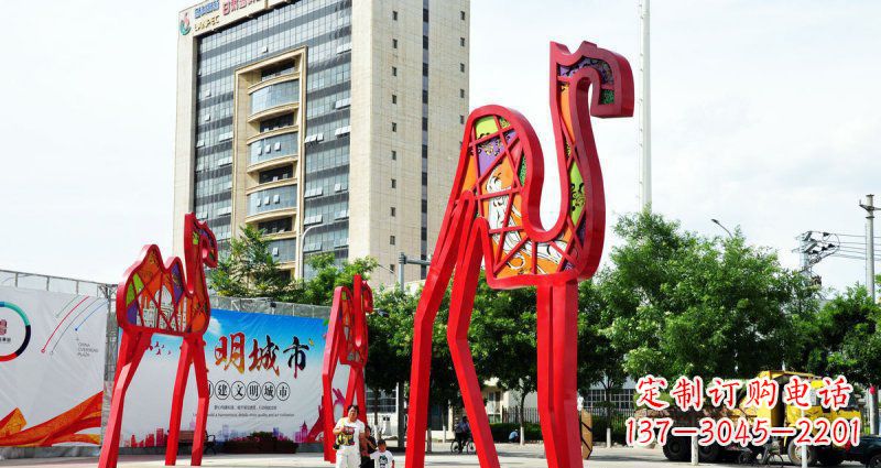 菏泽品质精良的公园不锈钢骆驼雕塑