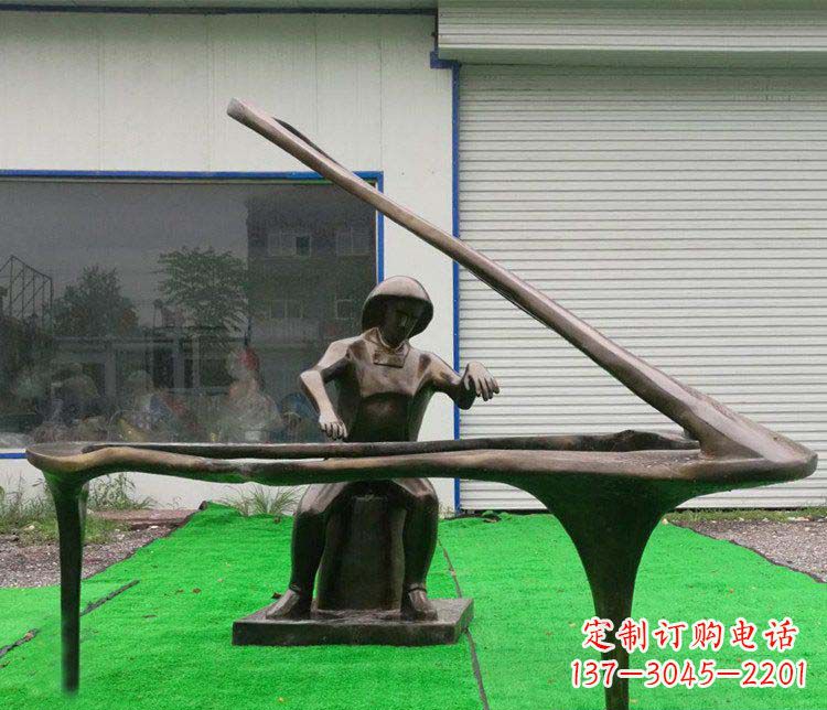 菏泽 传奇钢琴雕塑