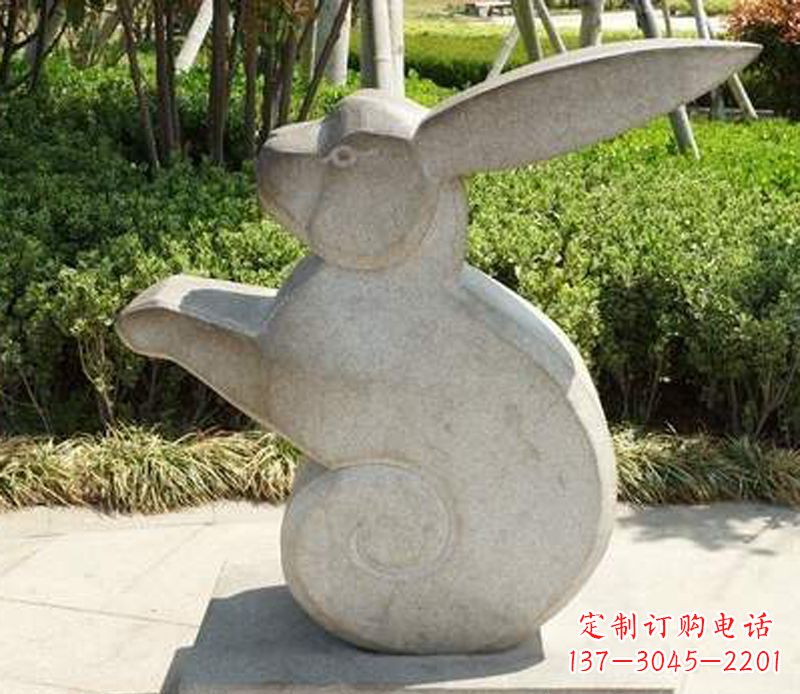 菏泽公园兔子雕塑,营造可爱的氛围
