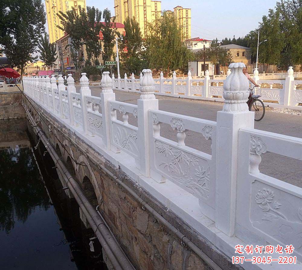 菏泽精美大气的城市栏板石雕