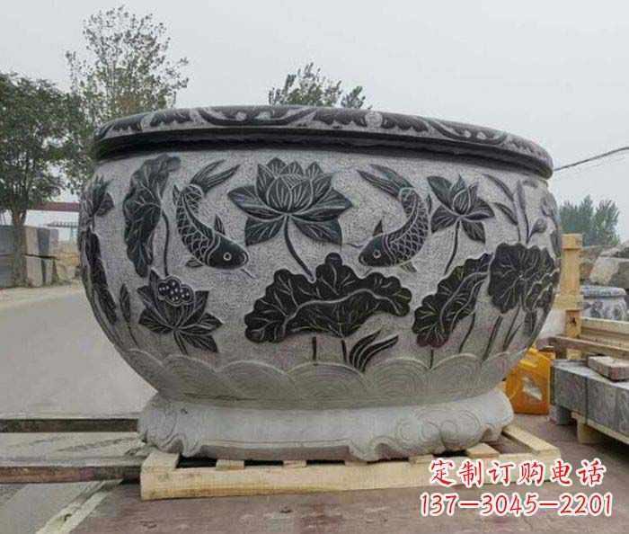 菏泽中领雕塑出品，精致仿古圆水缸雕塑