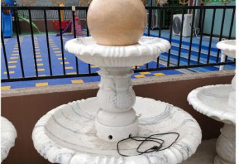 菏泽高贵典雅的汉白玉风水球雕塑