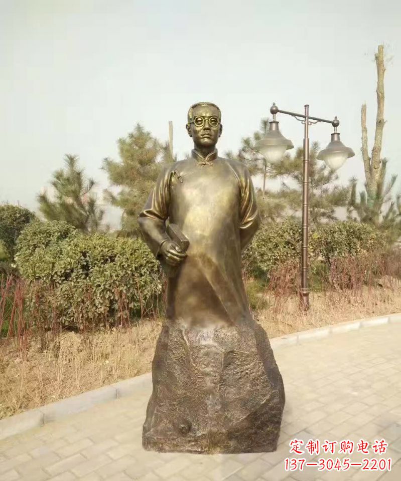 菏泽陶行知人物铜雕1