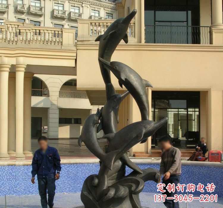 菏泽跳跃海豚雕塑