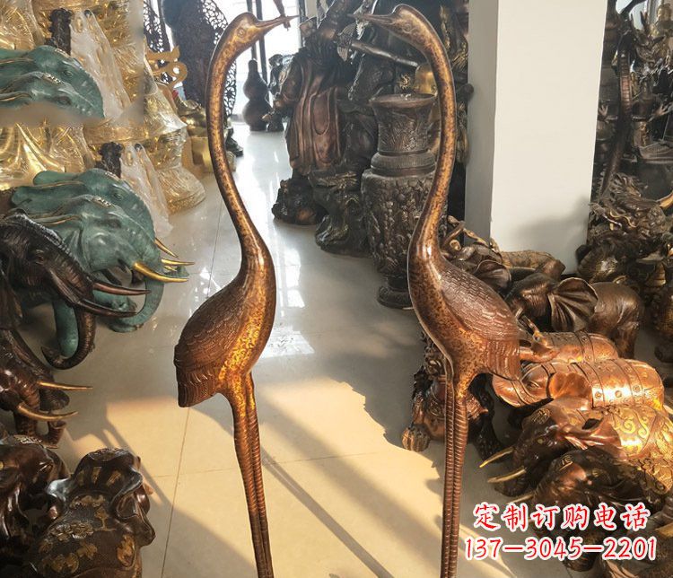 菏泽铜雕仙鹤踩龟雕塑摆件