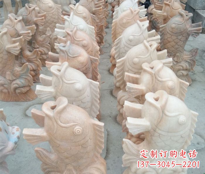 菏泽晚霞红喷水鲤鱼公园石雕 (2)